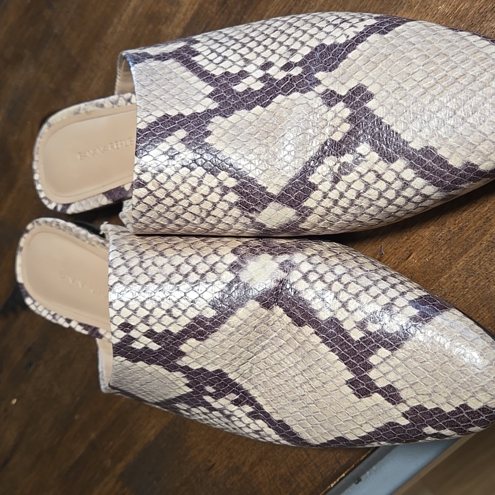 Snakeskin Pattern Mules - Picture 4 of 6